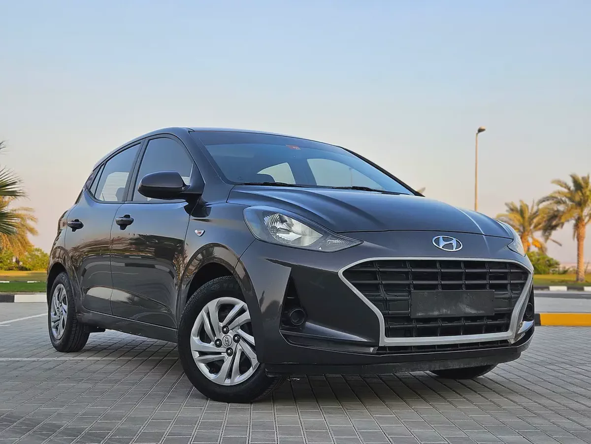 Hyundai Grand i10 2021 GCC Specs Almost A New Car Premium Condition With Low KM With Bank Finance-5-5