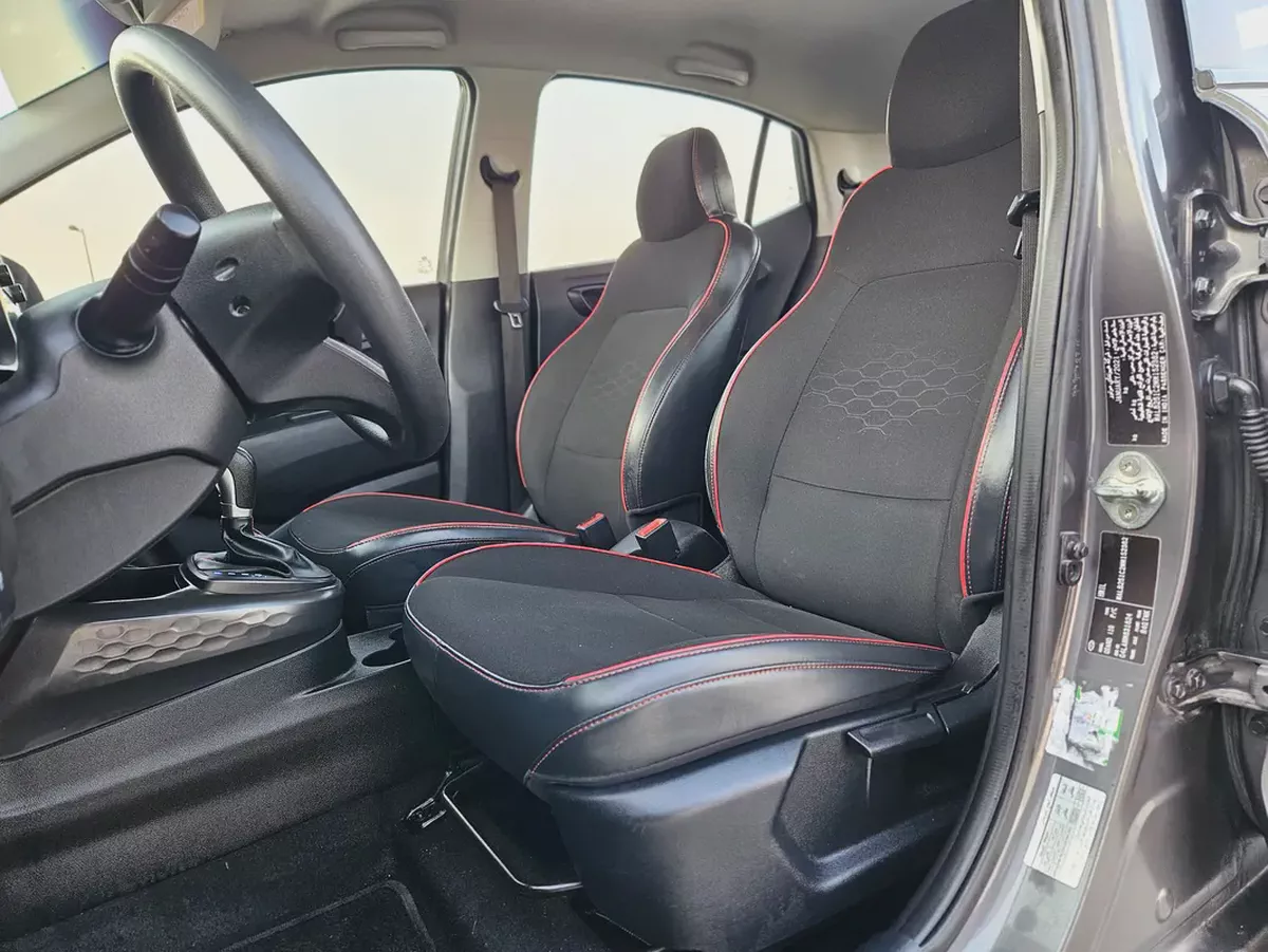 Hyundai Grand i10 2021 GCC Specs Almost A New Car Premium Condition With Low KM With Bank Finance-6-6