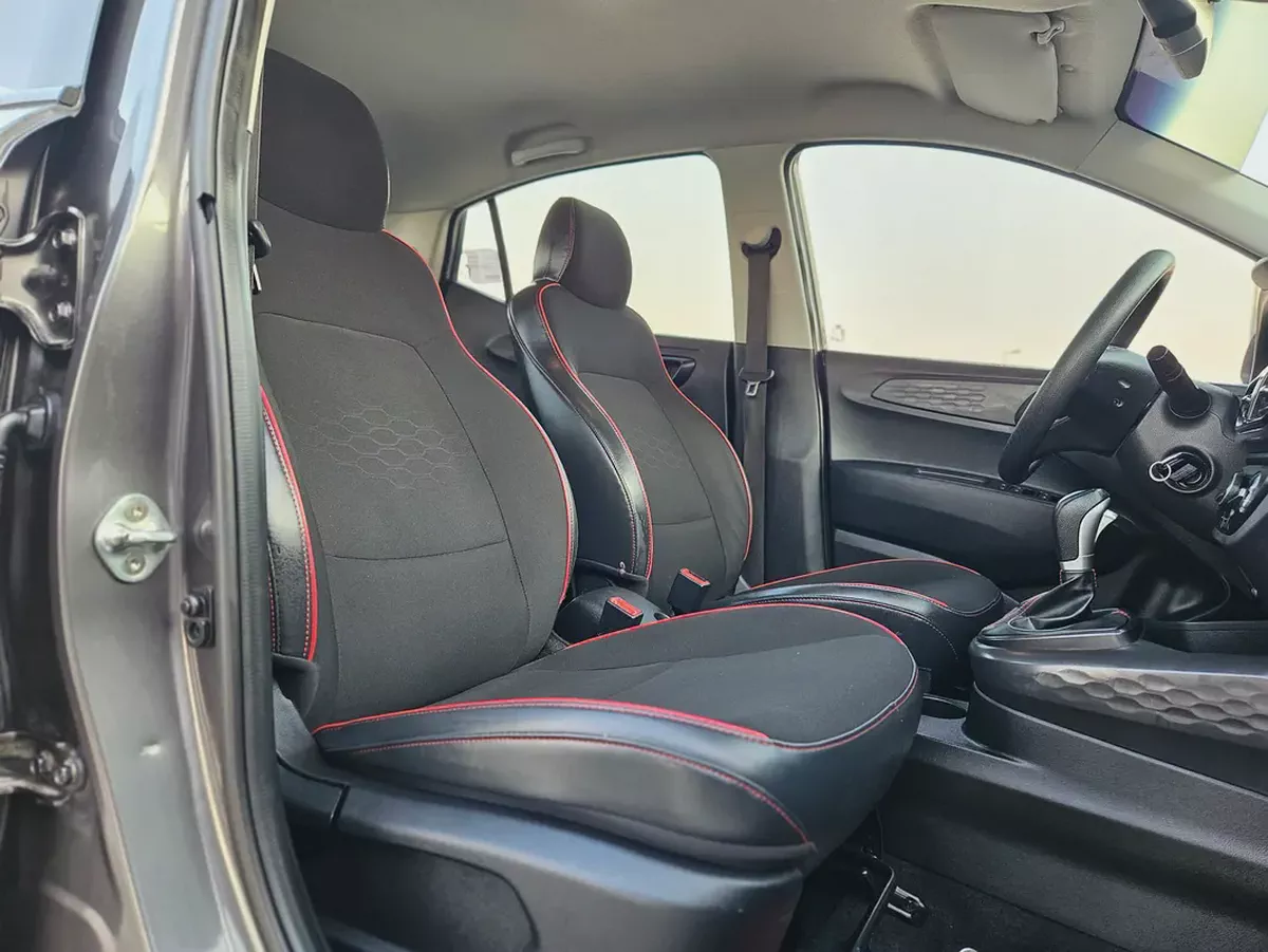 Hyundai Grand i10 2021 GCC Specs Almost A New Car Premium Condition With Low KM With Bank Finance-7-7