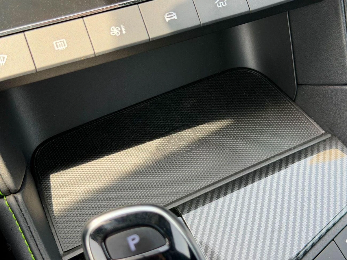 MG 6 LUXURY 1.5L Turbo Petrol 2025-20-0