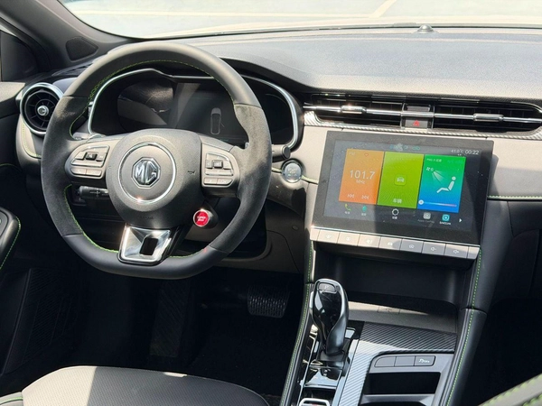MG 6 LUXURY 1.5L Turbo Petrol 2025