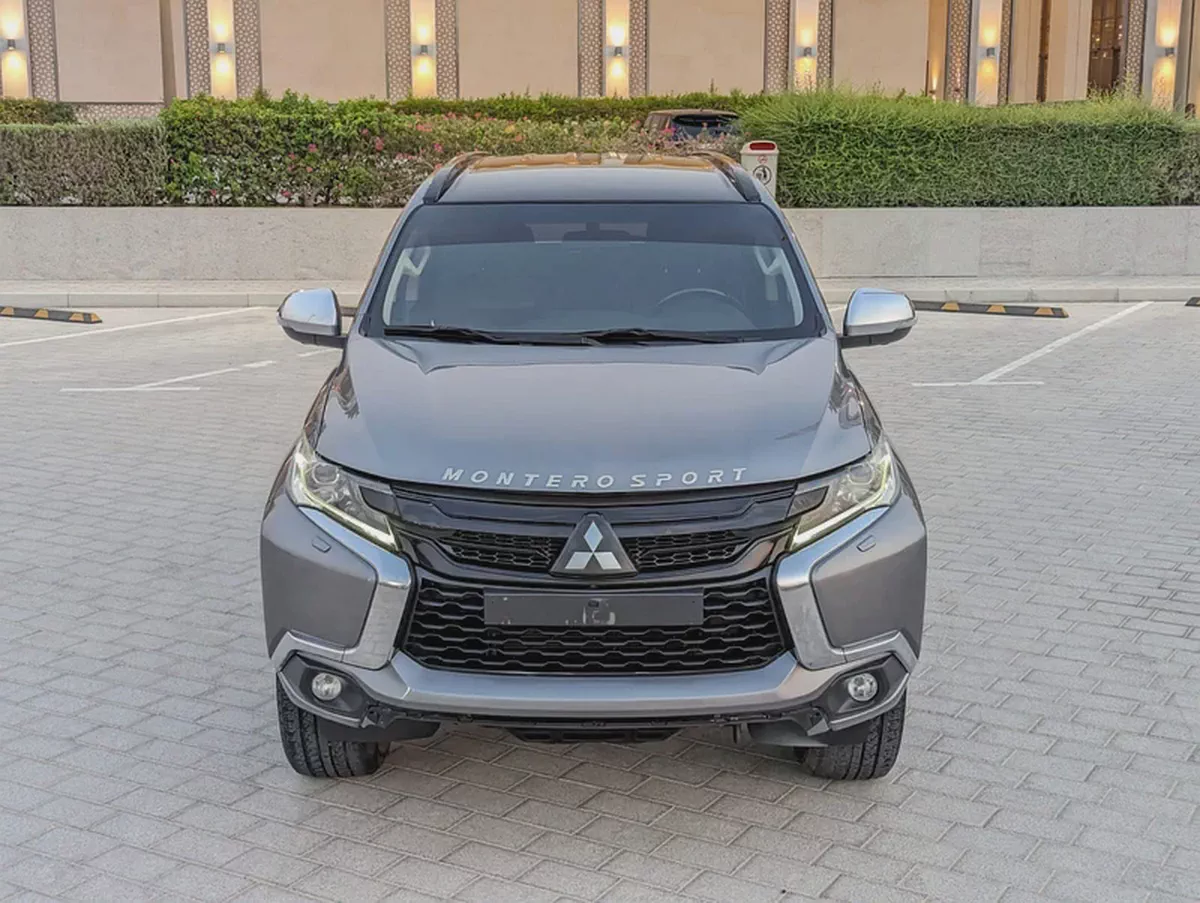 MITSUBISHI MONTERO SPORT 2019 GLS 4WD FULL OPTION GCC ACCIDENT FREE IN EXCELLENT CONDITION-18-18