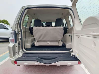Mitsubishi Pajero GLS MIDLINE GLS / 3.5 4WD V6 / LEATHER /LOT# 16714-5