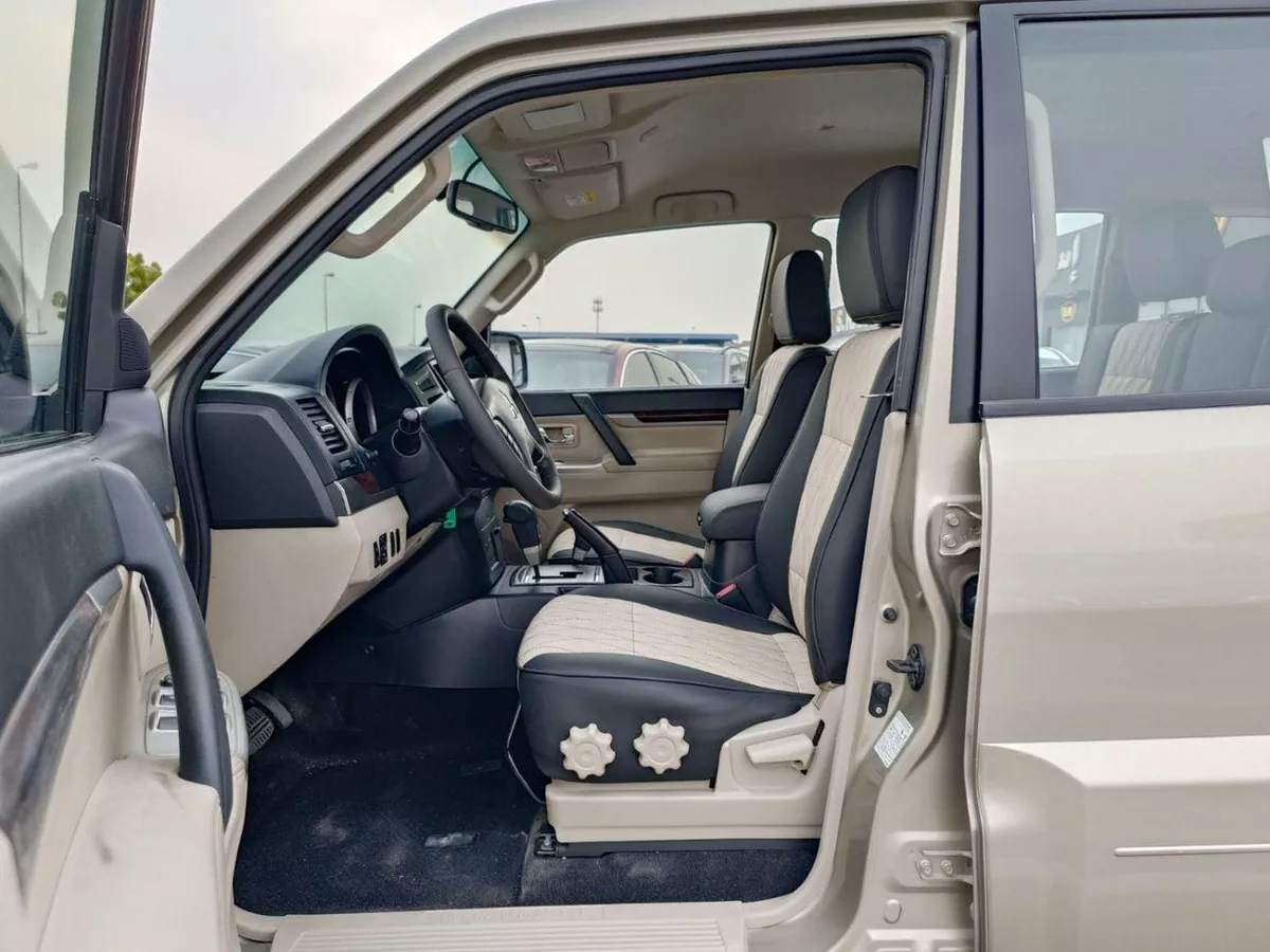 Mitsubishi Pajero GLS MIDLINE GLS / 3.5 4WD V6 / LEATHER /LOT# 16714-8-0