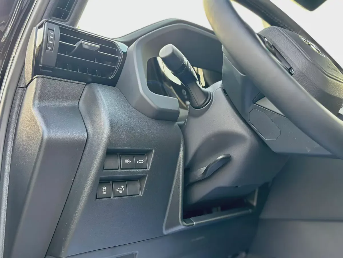 Brand New 2026 Toyota Land Cruiser VXR | GCC Specs | Luxury  Performance-10-10