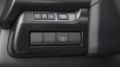 Lexus UX250h STANDARD STD (NON GCC) LEXUS UX250H | 2-YEAR WARRANTY + SERVICE AVAILABLE 0% DOWNPAYME-5