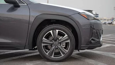 Lexus UX250h STANDARD STD (NON GCC) LEXUS UX250H | 2-YEAR WARRANTY + SERVICE AVAILABLE 0% DOWNPAYME-16