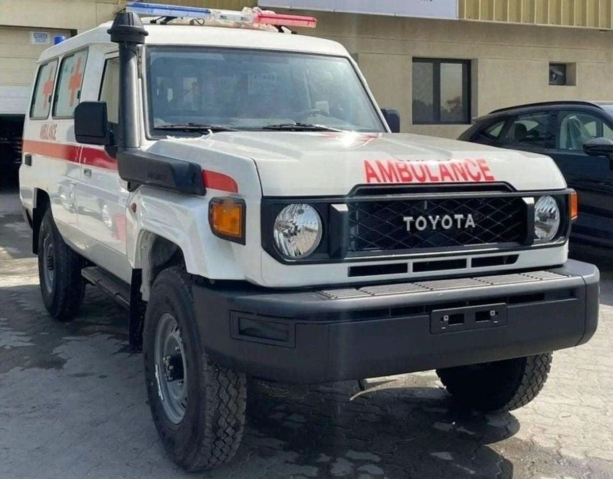 Toyota Land Cruiser 70 LC 78 HARDTOP 4.0L MT Toyota land cruiser hard top lc78 ambulance 4.2L diesel MY2025