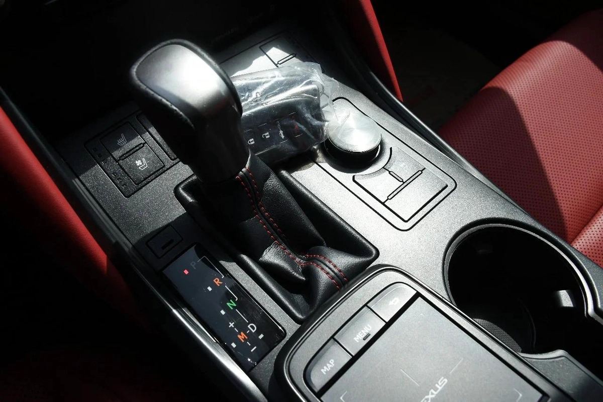 IS300 F AWD 2022 | WHITE ( REF-ACD)-4-4