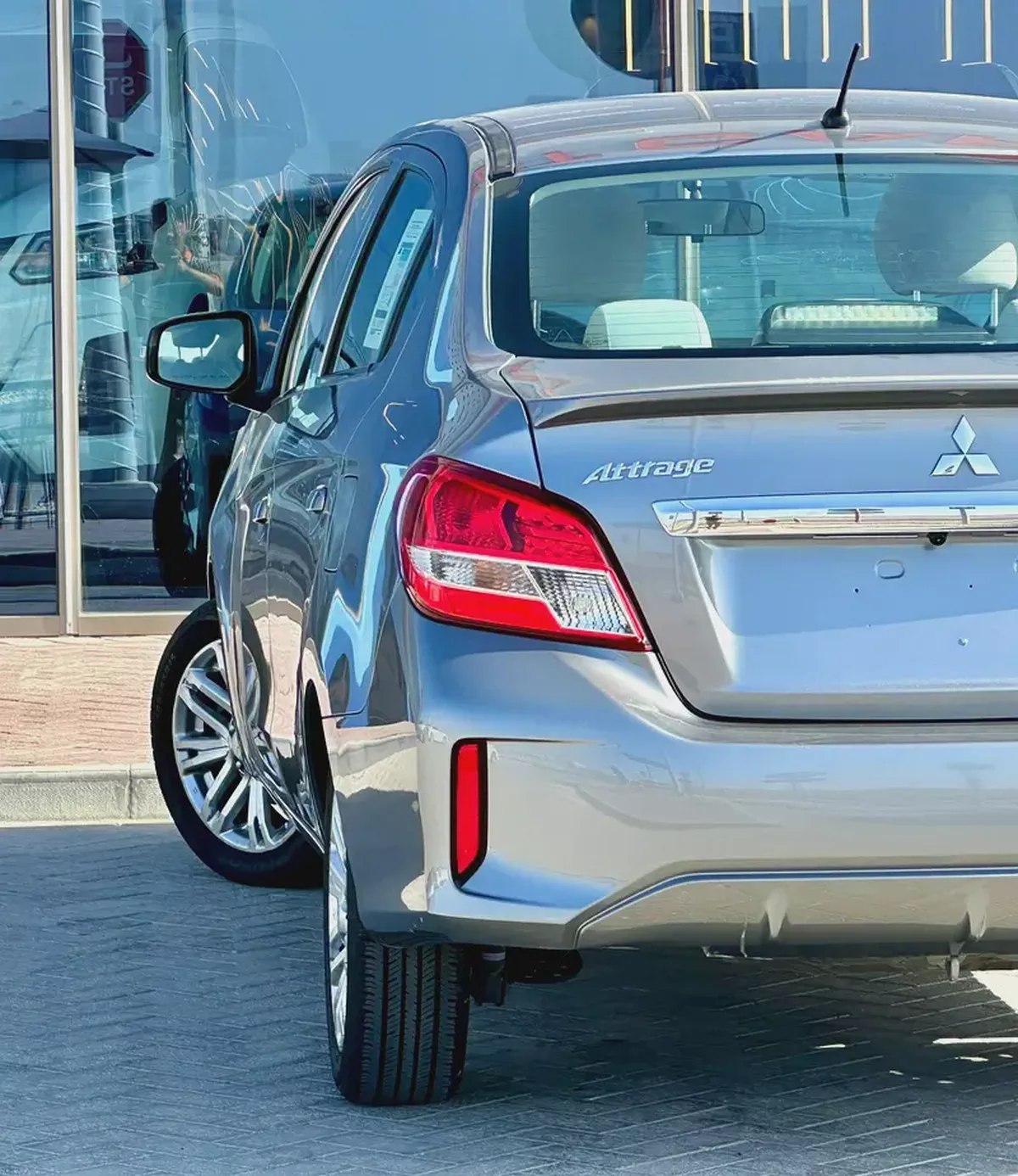 GLX MEDIUM LINE TRIM, 1.2L, GCC, ACCIDENT FREE, (365/-MONTHLY)-14-14