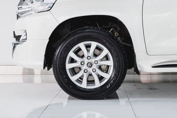 1 YR WARRANTY | GCC | 4.0L | AED 2,800 PM