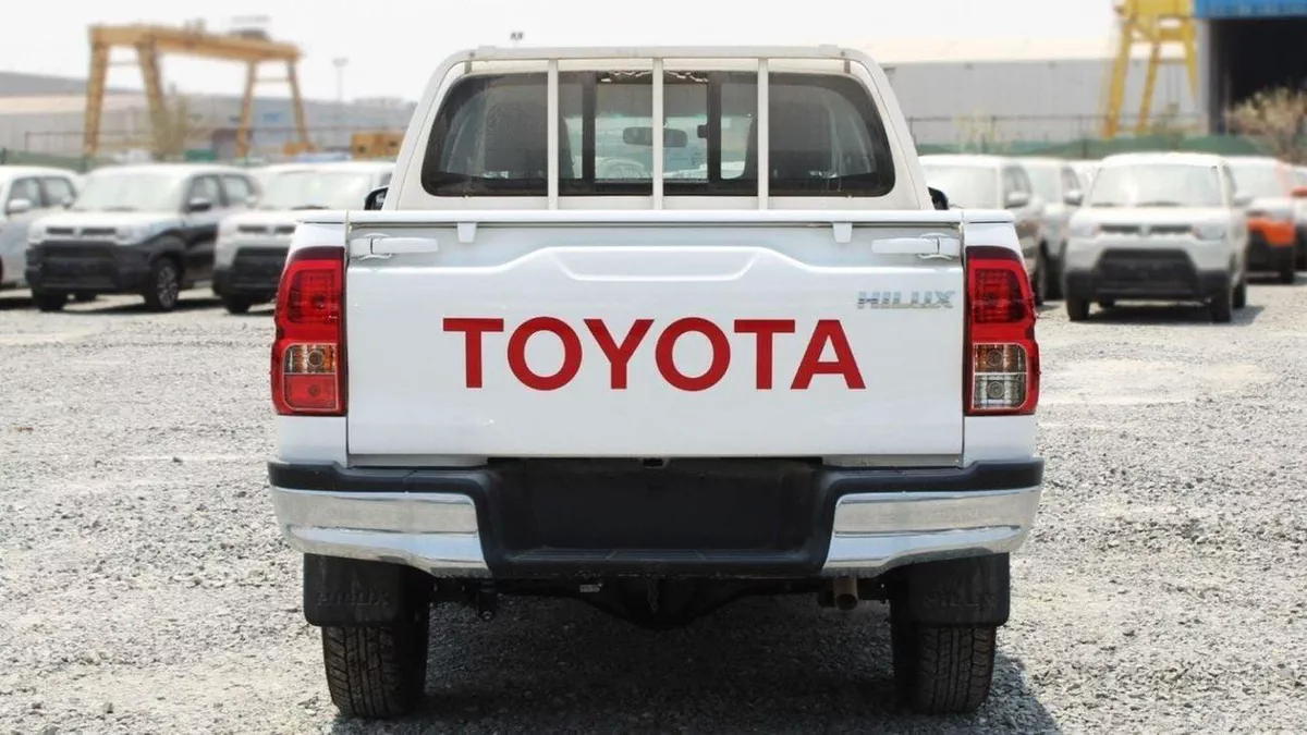 Toyota Hilux GL HILUX 2.7L MANUAL-4-0