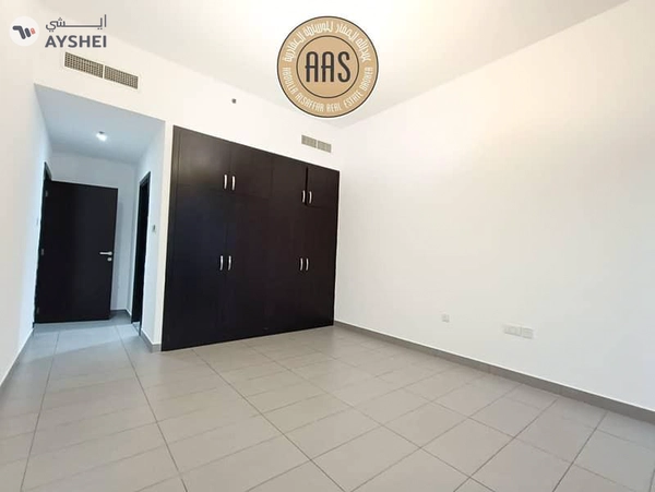 Chiller free huge luxurious both master room 2bhk with all facilities