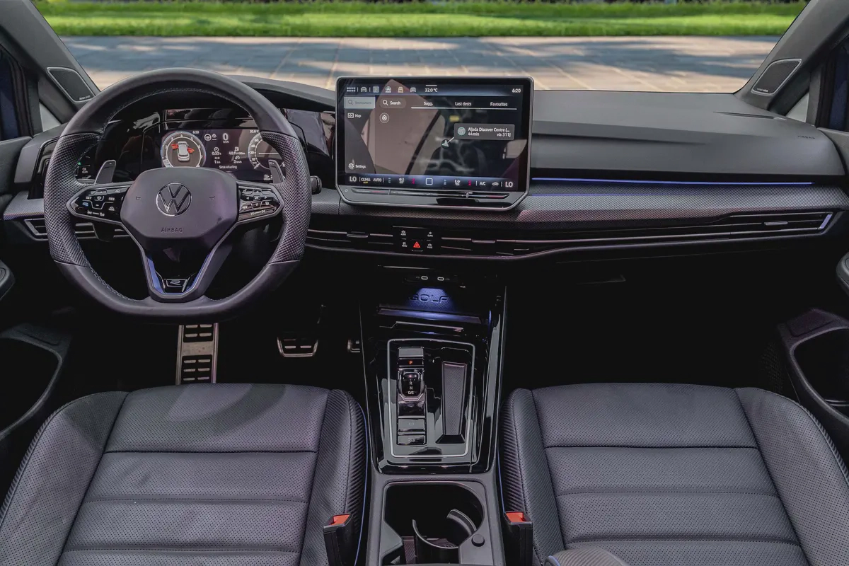 4,211 P.M |  Golf R Topline | 0% Downpayment | VW warranty!-7-7