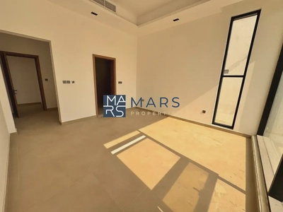 Spacious, Luxury, Brand New 4 Bedroom Stand Alone Villa with Close Kitchen-18