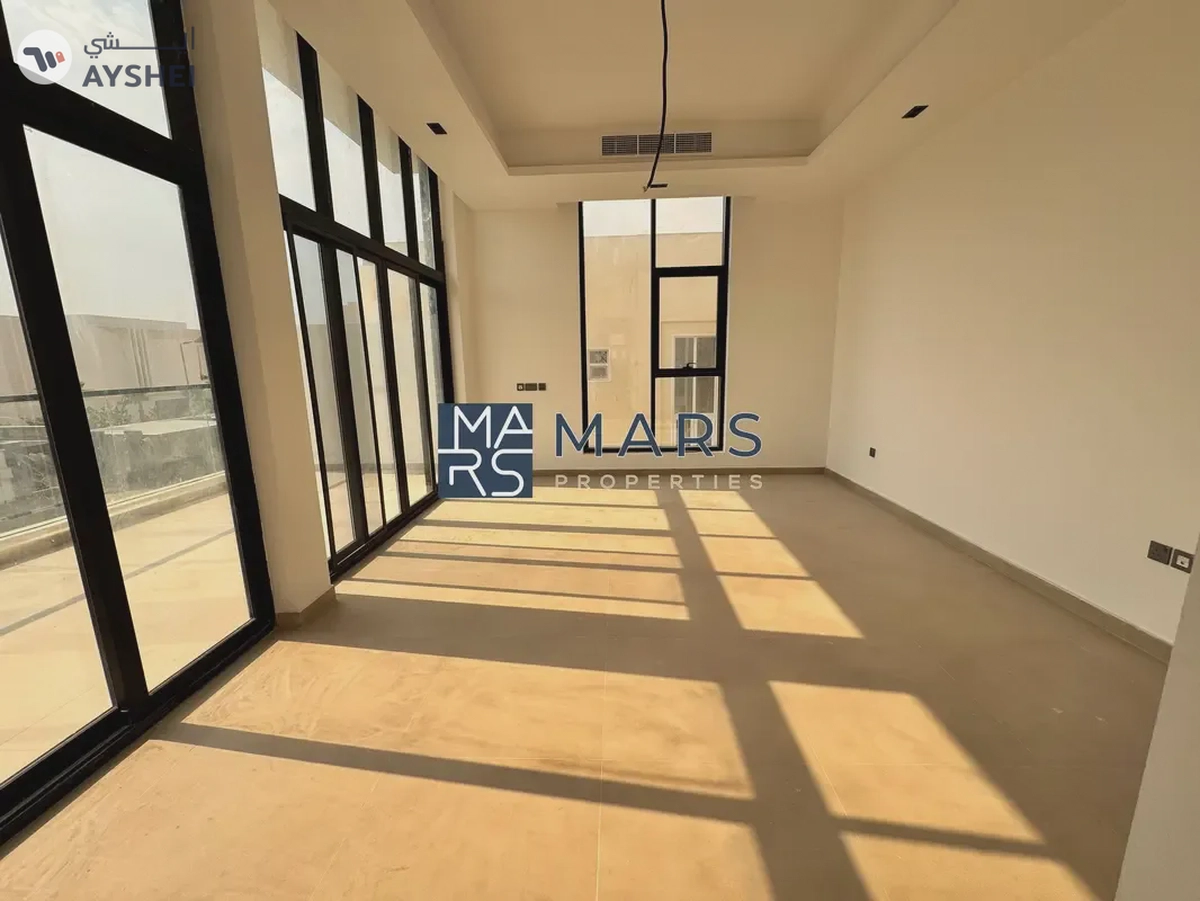 Spacious, Luxury, Brand New 4 Bedroom Stand Alone Villa with Close Kitchen-10-10
