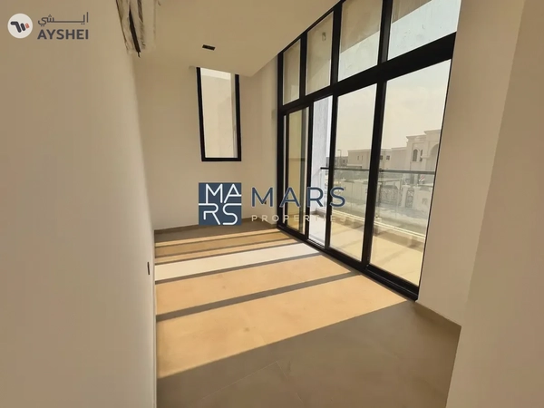 Spacious, Luxury, Brand New 4 Bedroom Stand Alone Villa with Close Kitchen