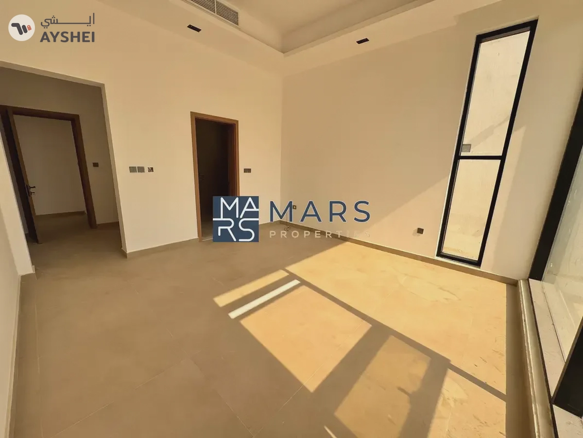 Spacious, Luxury, Brand New 4 Bedroom Stand Alone Villa with Close Kitchen-18-18
