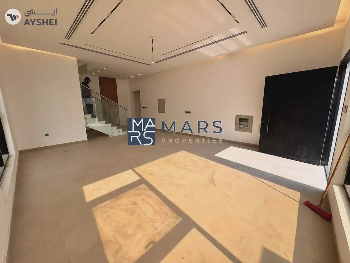 Spacious, Luxury, Brand New 4 Bedroom Stand Alone Villa with Close Kitchen-21-21
