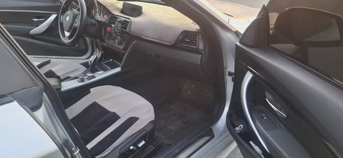 2016 BMW 3-Series 328i Luxury Line - American Specs-9-9
