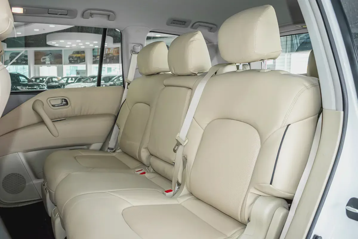 1 YR WARRANTY | GCC | 4.0L | AED 2300 PM-15-15