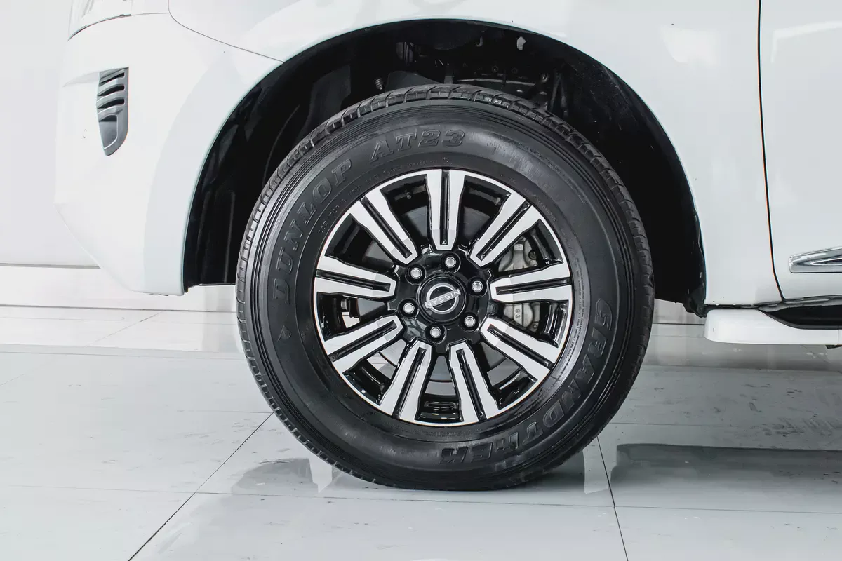 1 YR WARRANTY | GCC | 4.0L | AED 2300 PM-7-7
