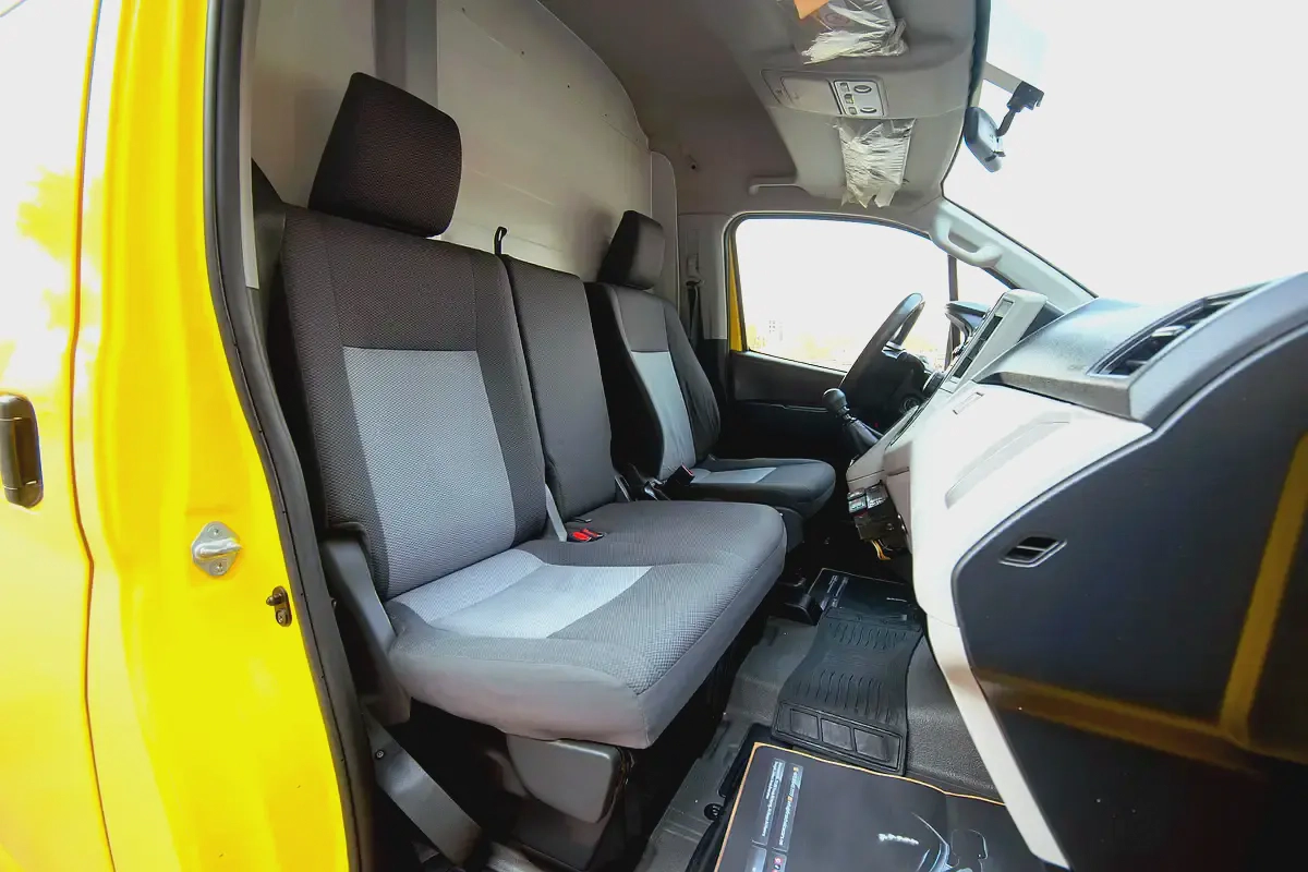 High Roof | Manual | Freezer Van | GCC Specs | Ref#T03514-10-10