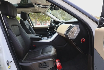 Land Rover Range Rover Sport HSE 2019 -117000km -GCC Specs-17