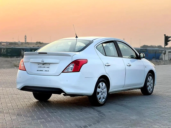 Nissan Sunny 2023 S 1.5L_GCC Specs _Monthly Installment 550 aed