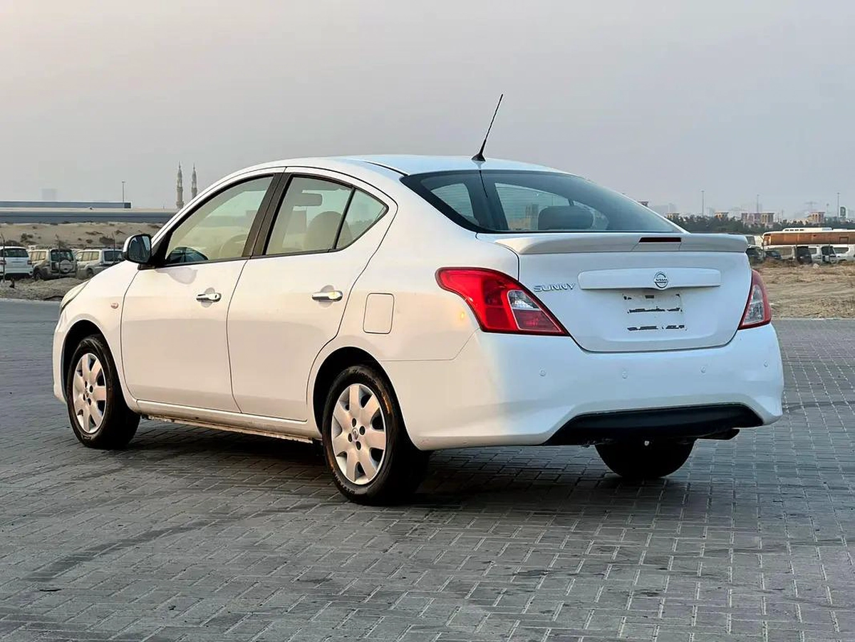Nissan Sunny 2023 S 1.5L_GCC Specs _Monthly Installment 550 aed-3-3
