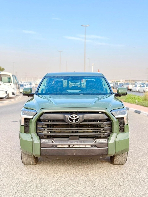 Toyota Tundra SR (NON GCC) SR5 Premium 360 camera full option 2022