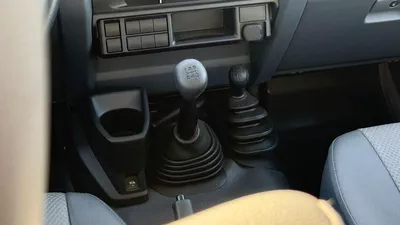 Toyota Land Cruiser Pick Up  Toyota Land Cruiser Pick-Up-9