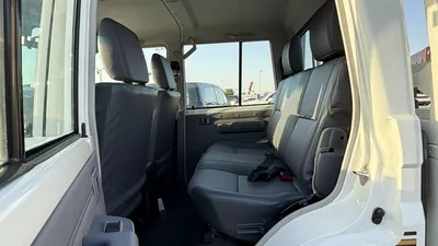 Toyota Land Cruiser Pick Up  Toyota Land Cruiser Pick-Up-12