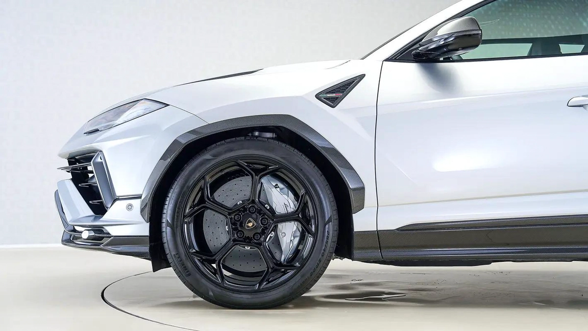 Lamborghini Urus Performante-4-4