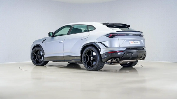 Lamborghini Urus Performante
