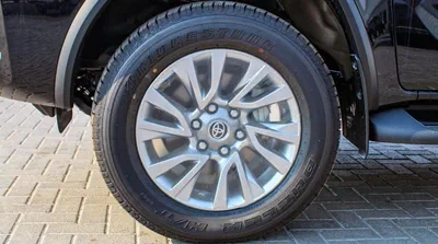 Toyota Fortuner VX2 PLUS FORTUNER VX 2.8L DIESEL 2024-18