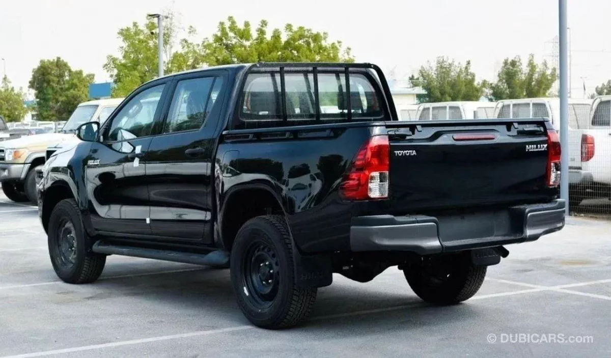 Toyota Hilux GL HILUX 2.4L MED OPTION-4-0