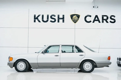 1989 MERCEDES-BENZ 560 SEL VINTAGE LUXURY CAR IN GOOD CONDITION-1