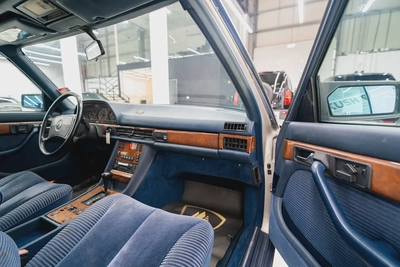 1989 MERCEDES-BENZ 560 SEL VINTAGE LUXURY CAR IN GOOD CONDITION-8