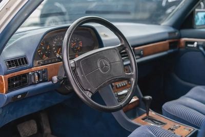 1989 MERCEDES-BENZ 560 SEL VINTAGE LUXURY CAR IN GOOD CONDITION-11
