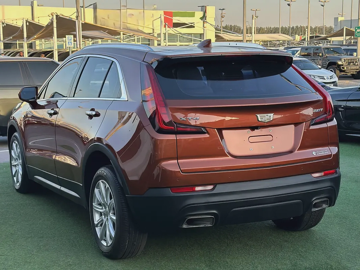 Cadillac XT4 Premium Luxury 2019 GCC Specs Excellent Condition-1-1