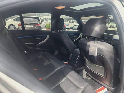  BMW 320i M line-10
