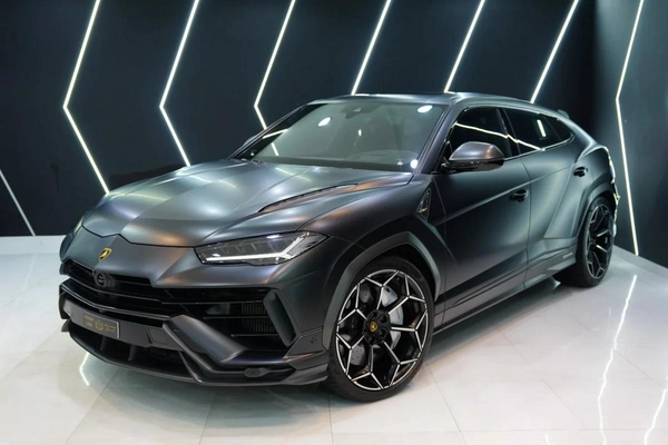 Lamborghini Urus Performante