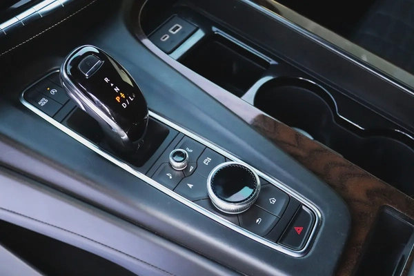 Cadillac Escalade Platinum 2023 600 Full Option