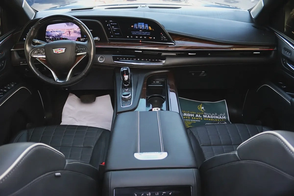 Cadillac Escalade Platinum 2023 600 Full Option