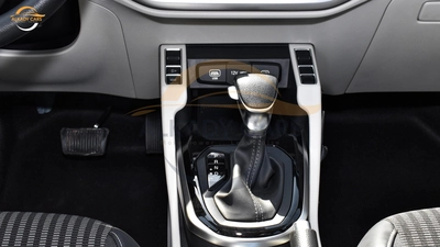 KIA CARENS 1.5L 7-SEATS MODEL 2025 GCC SPECS-19