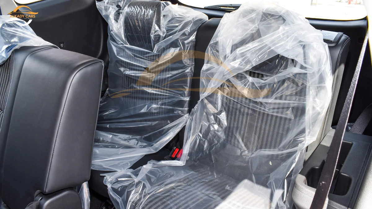 KIA CARENS 1.5L 7-SEATS MODEL 2025 GCC SPECS-12-12