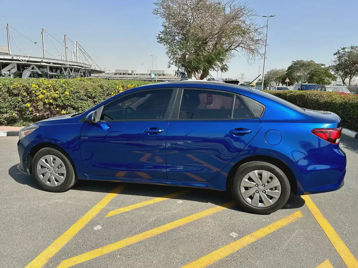 472/-AED KIA RIO 2021 | GCC Specs | Excellent Condition-1-1