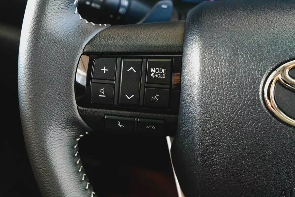 2026 TOYOTA FORTUNER 2.8 SR5 DIESEL V  FOR EXPORT | AED 160,000/--15-15