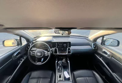 Kia Sorento  2021 KIA SORENTO - 2.5L V4 - Rear Camera & Sensor 4x4 - Leather Seats With Electric - Auto Trunk-13